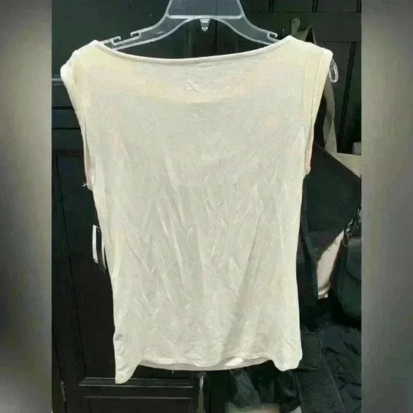 Grace ivory sleeveless top NWT - Picture 2 of 4